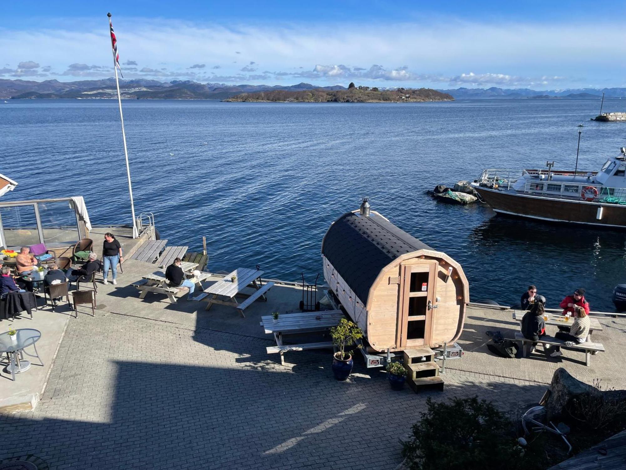 Sjøberg Ferie og Hotell Østhusvik Eksteriør billede