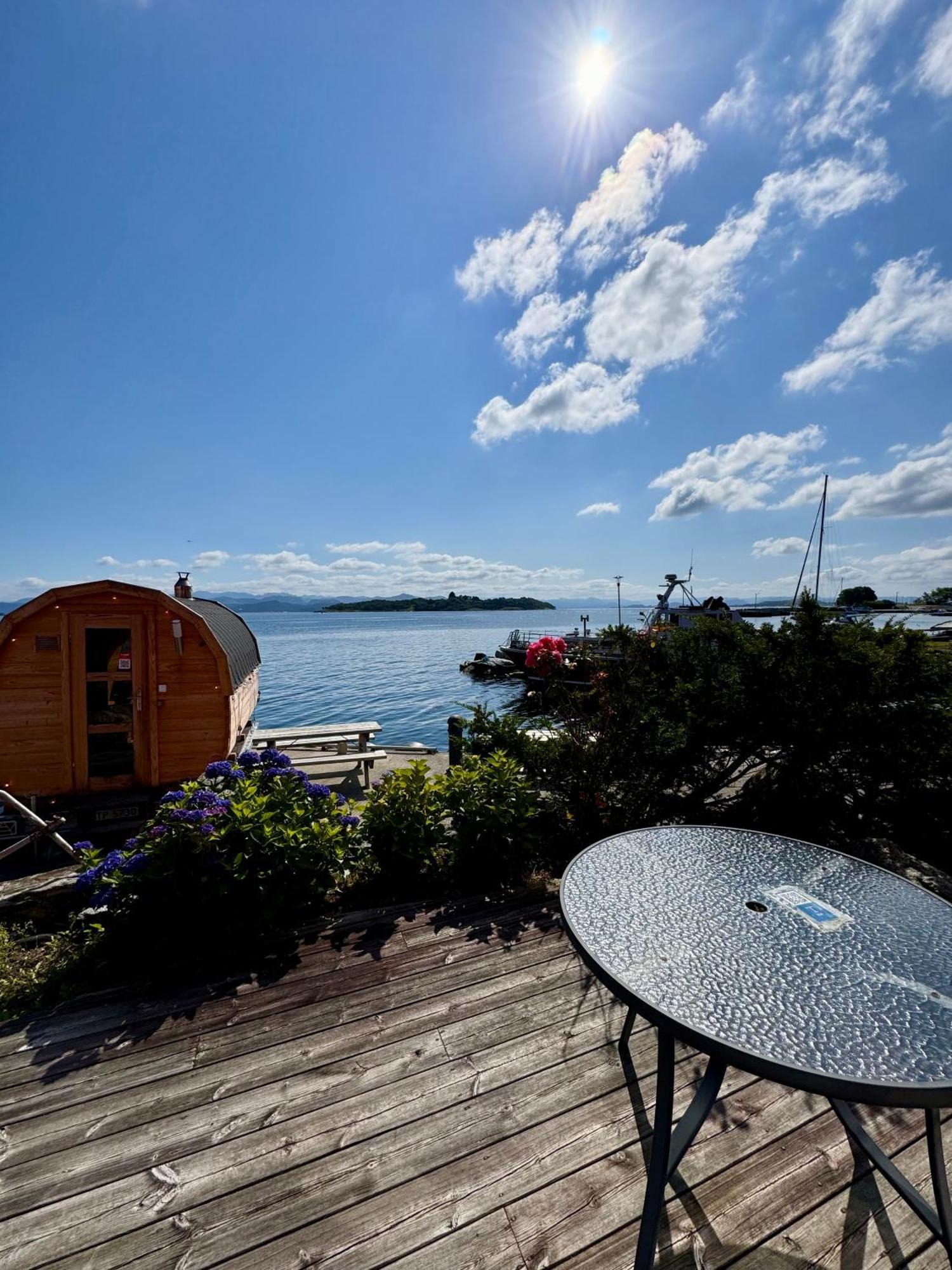 Sjøberg Ferie og Hotell Østhusvik Eksteriør billede