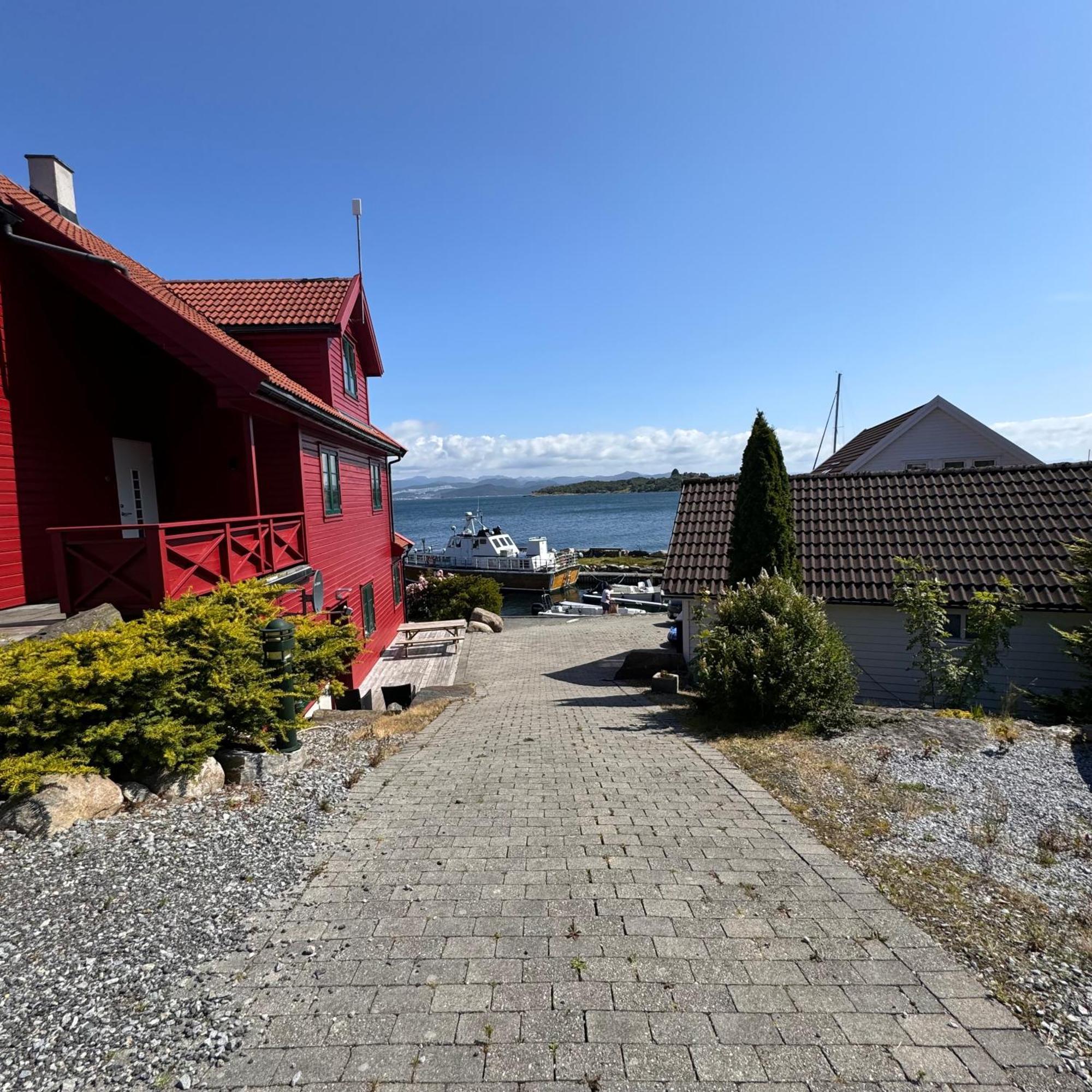 Sjøberg Ferie og Hotell Østhusvik Eksteriør billede