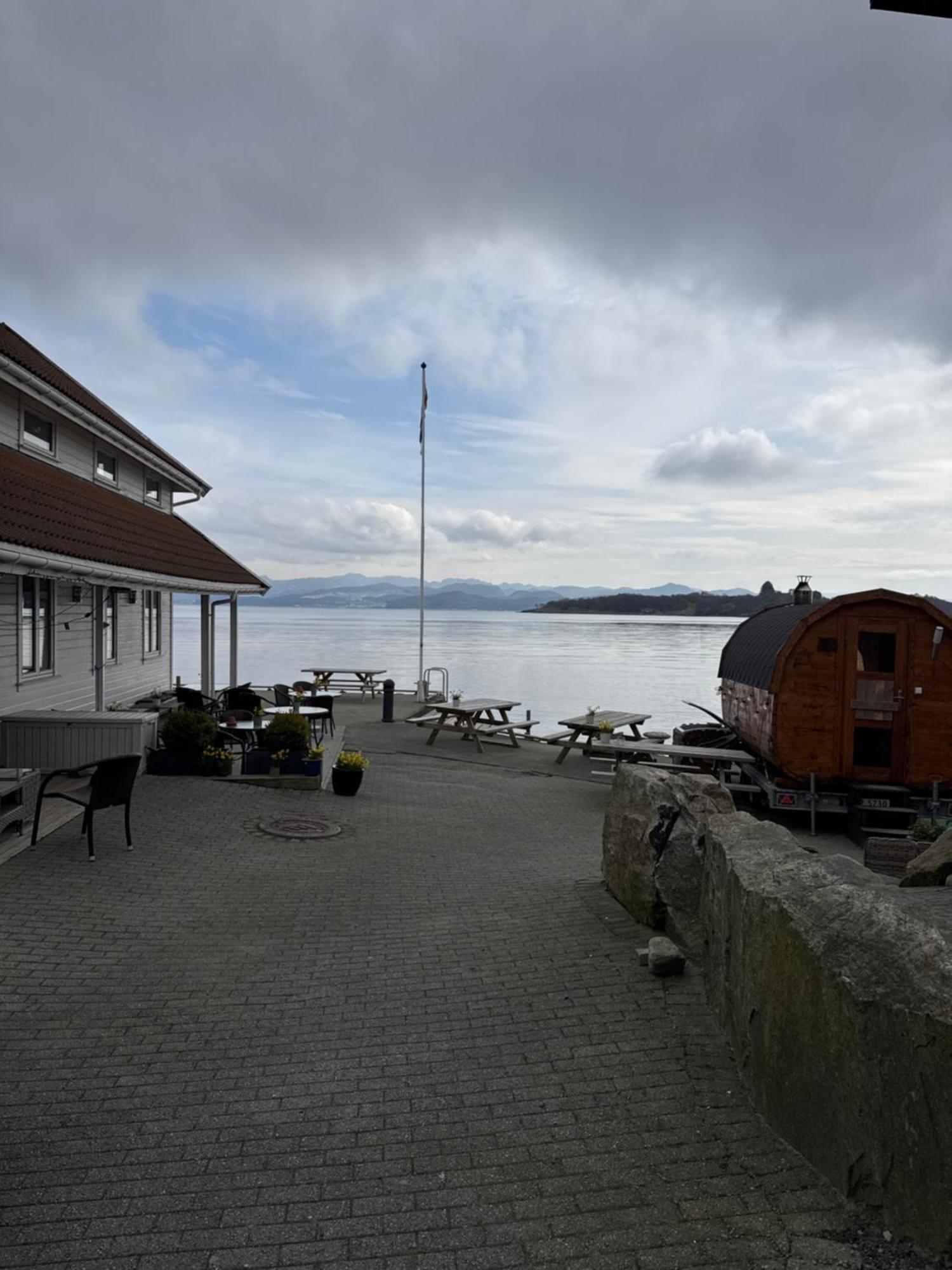 Sjøberg Ferie og Hotell Østhusvik Eksteriør billede