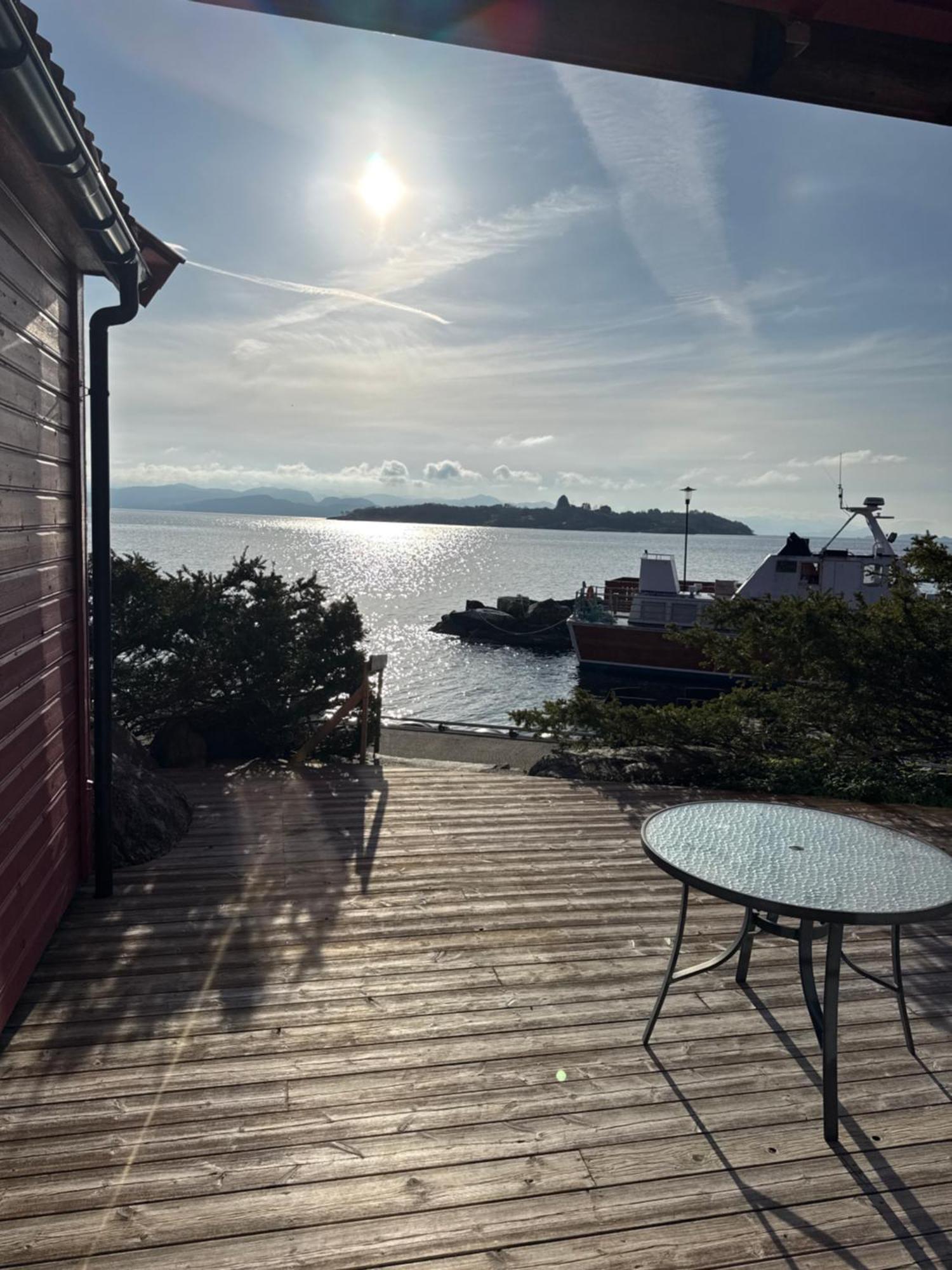 Sjøberg Ferie og Hotell Østhusvik Eksteriør billede